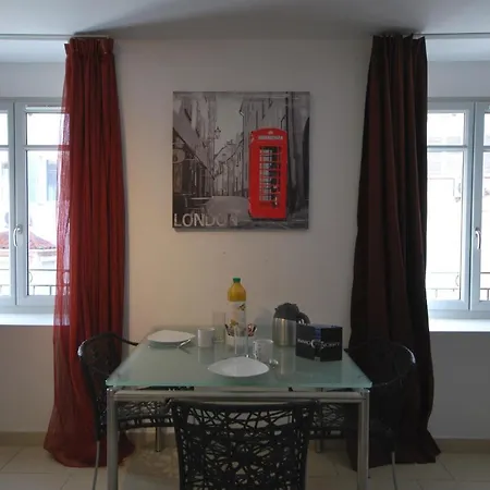 Vieux Port One Bedroom A13 Apartamento *